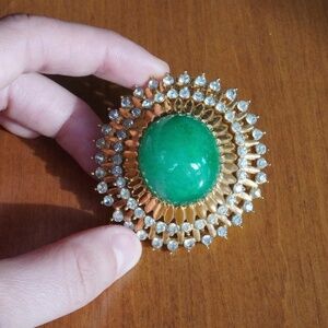 Vintage Jomaz Sunburst Brooch - Green Jadeite-Style Peking Glass - GIA Verified